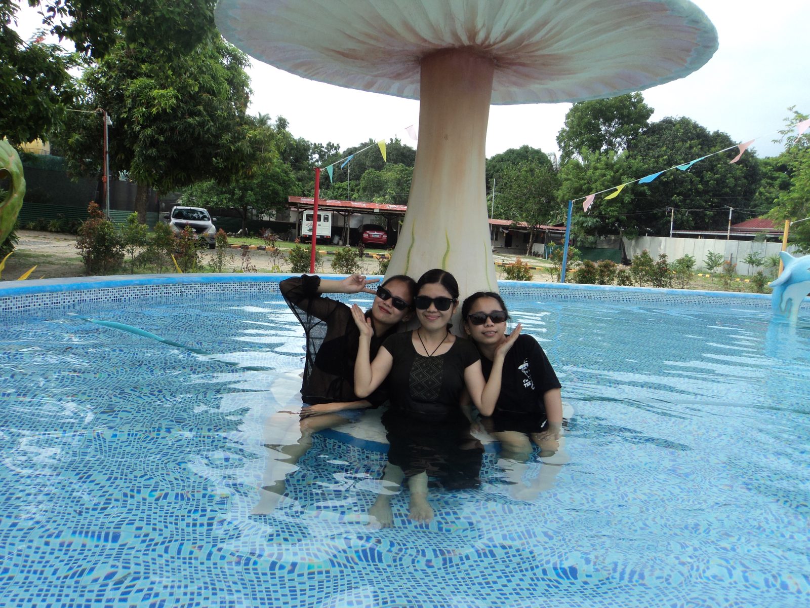 Photo-spot: giant mushroom fountain